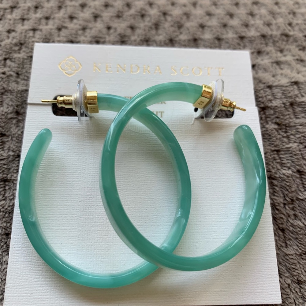 Kendra Scott Kash Hoop Earrings-Jade/Gold color